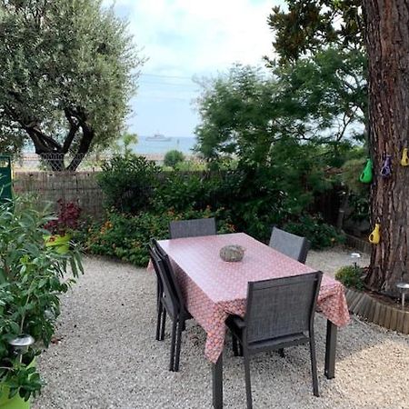 Appartement Face A La Mer Et Au Port Saint Laurent Du Var Avec Jardin Privatif Eksteriør billede