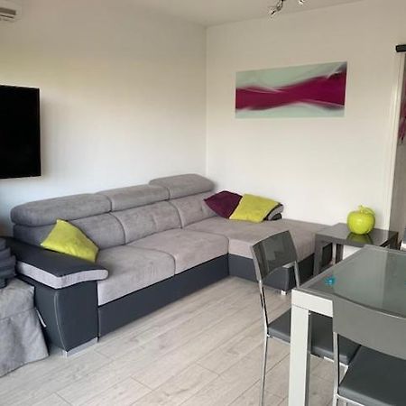Appartement Face A La Mer Et Au Port Saint Laurent Du Var Avec Jardin Privatif Eksteriør billede