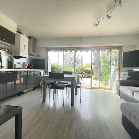 Appartement Face A La Mer Et Au Port Saint Laurent Du Var Avec Jardin Privatif Eksteriør billede